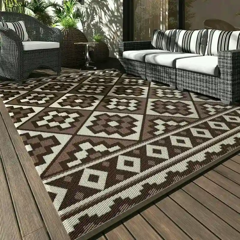 Weatherproof outdoor carpet and rugs on luxury Dubai balcony